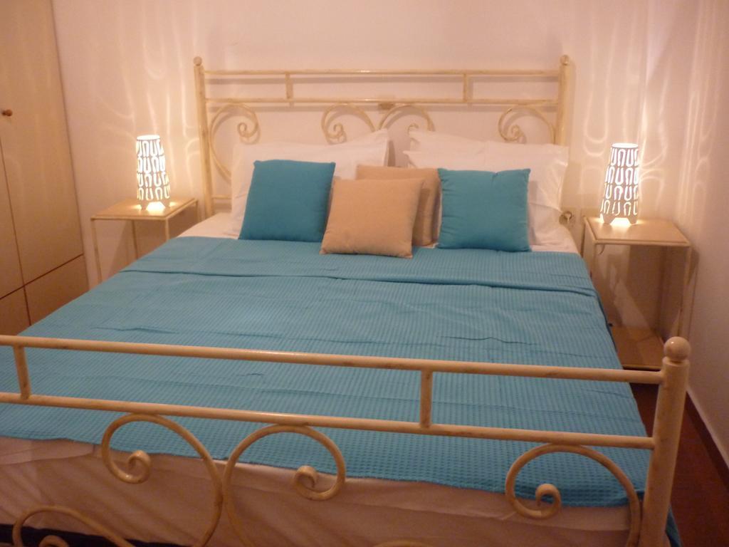 Villa Aelia Santorini Vothon Room photo